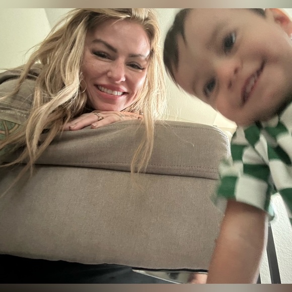 creating my essential wardrobe by offloading 100+ items to be listed soon:) - Picture 11 of 13